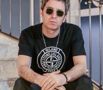 Noel Gallagher’s new video is not so Christmassy!